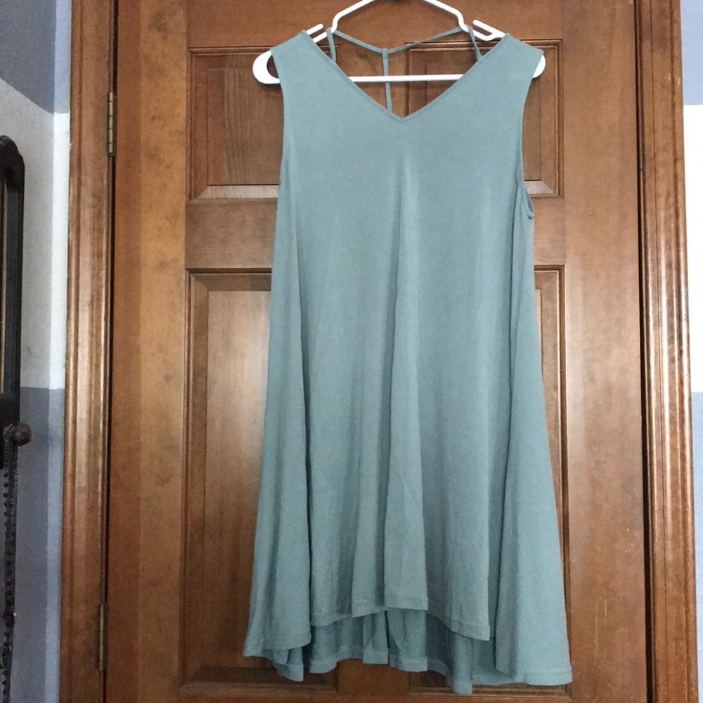 Light green dress and available in black
